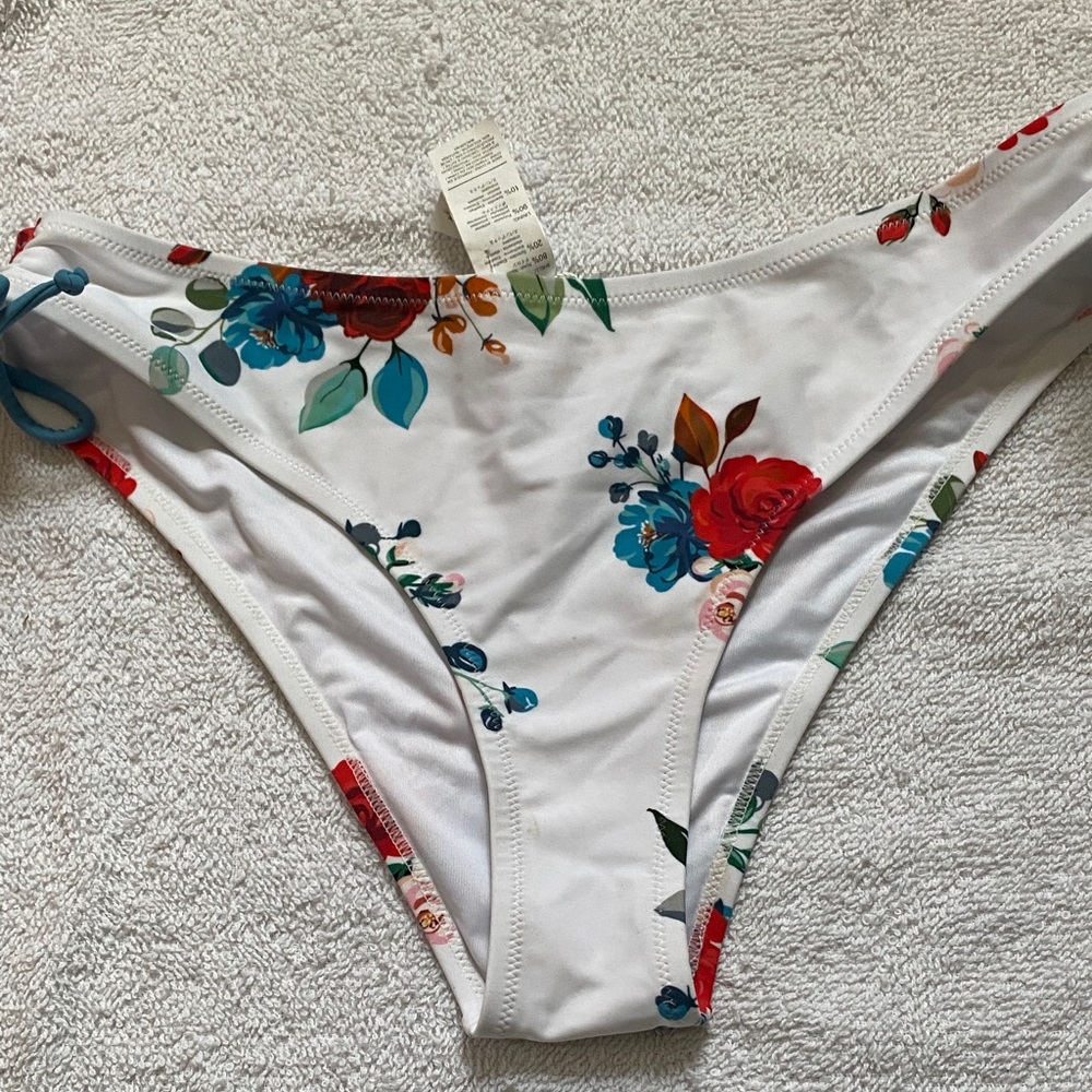 Cupshe White Floral Bikini Bottom with Red and Teal Flowers